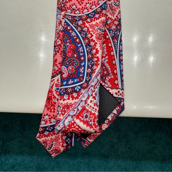 Perry Ellis 🫐 Paisley Red and Blue Men's Tie - Picture 5 of 6